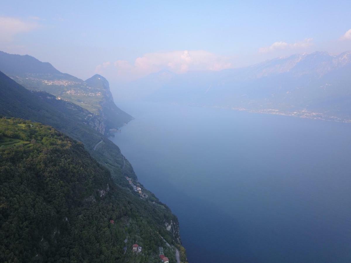 Borgo Al Tempo Perduto Villa Gargnano Eksteriør billede