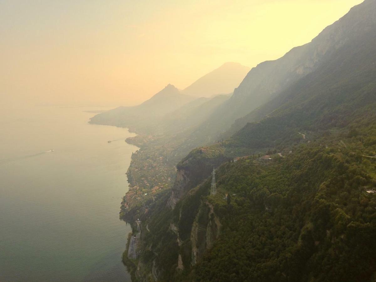 Borgo Al Tempo Perduto Villa Gargnano Eksteriør billede